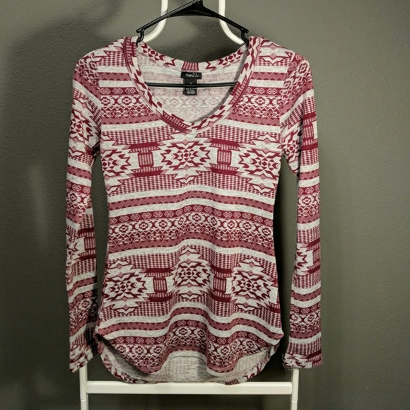 Rue21 Tops - Long sleeve printed shirt